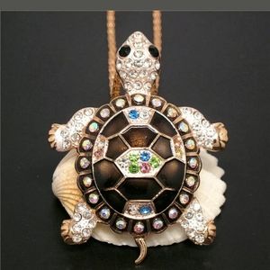 New Black Cute Turtle Rhinestone Pendant Necklace